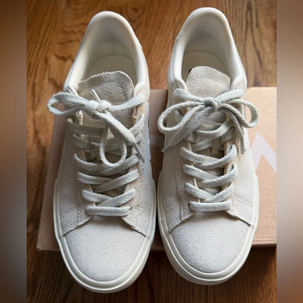 Veja Campo Sneaker Natural White - Women’s - Picture 6 of 13